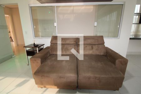 Casa à venda com 240m², 3 quartos e 4 vagasSala de TV