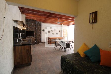 Casa à venda com 240m², 3 quartos e 4 vagasVaranda Gourmet