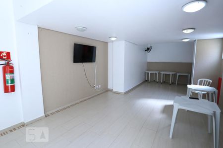 Apartamento para alugar com 48m², 2 quartos e 1 vagaÁrea comum - Salão de festas