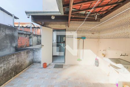 Casa à venda com 152m², 3 quartos e 2 vagasLavanderia