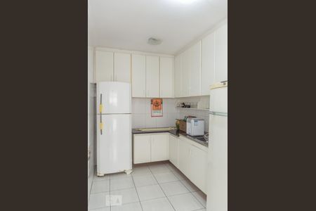 Casa à venda com 318m², 3 quartos e 2 vagasEdícula