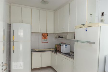 Casa à venda com 318m², 3 quartos e 2 vagasEdícula