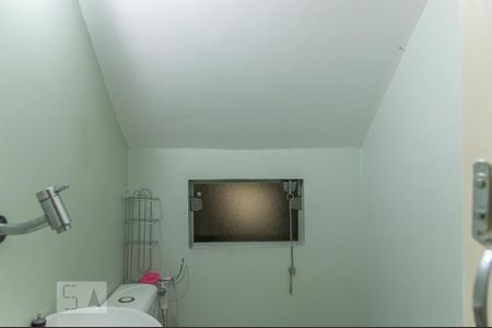 Casa à venda com 318m², 3 quartos e 2 vagasLavabo