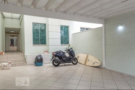 Casa à venda com 318m², 3 quartos e 2 vagasGaragem