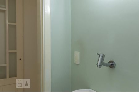 Casa à venda com 318m², 3 quartos e 2 vagasLavabo