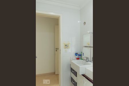 Casa à venda com 318m², 3 quartos e 2 vagasBanheiro da Suíte