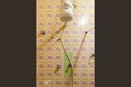 Casa à venda com 98m², 2 quartos e 1 vaga Casa à venda com 98m², 2 quartos e 1 vagaBanheiro