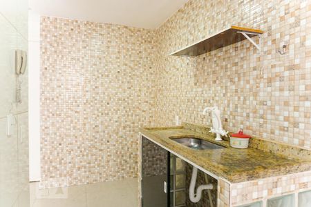 Apartamento para alugar com 44m², 2 quartos e sem vaga Apartamento para alugar com 44m², 2 quartos e sem vagaCozinha e Área de Serviço