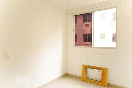 Quarto 2 de apartamento para alugar com 2 quartos, 44m² em Campo Grande, Rio de Janeiro