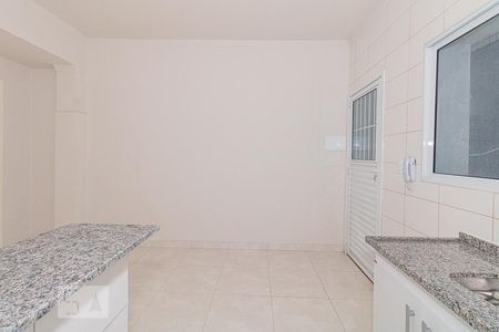 Sala e Cozinha de apartamento para alugar com 1 quarto, 35m² em Vila Gustavo, São Paulo