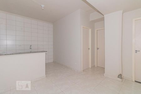 Sala e Cozinha de apartamento para alugar com 2 quartos, 47m² em Vila Gustavo, São Paulo