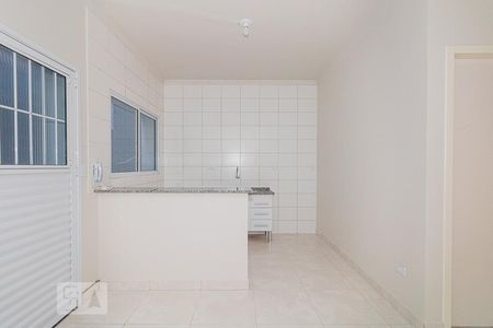 Sala e Cozinha de apartamento para alugar com 2 quartos, 47m² em Vila Gustavo, São Paulo