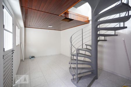 Sala de casa para alugar com 2 quartos, 75m² em Jardim Roberto, Osasco