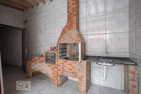 Casa para alugar com 75m², 2 quartos e 1 vaga Casa para alugar com 75m², 2 quartos e 1 vagaChurrasqueira