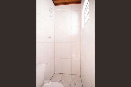 Casa para alugar com 75m², 2 quartos e 1 vaga Casa para alugar com 75m², 2 quartos e 1 vagaBanheiro