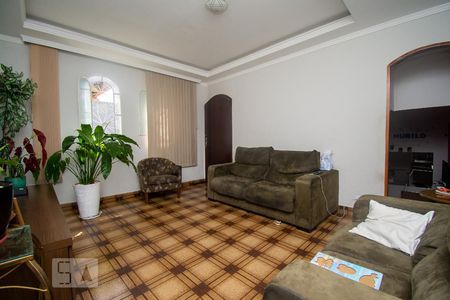 Sala de casa para alugar com 4 quartos, 350m² em Picanço, Guarulhos