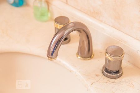 Casa à venda com 157m², 3 quartos e 3 vagasBanheiro Social