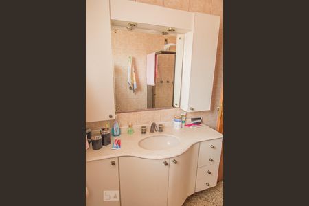 Casa à venda com 157m², 3 quartos e 3 vagasBanheiro Social