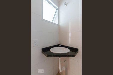 Apartamento para alugar com 52m², 2 quartos e sem vagaBanheiro