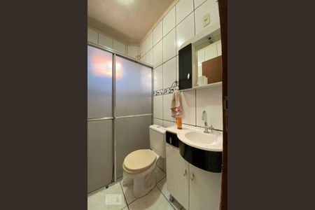 Casa à venda com 280m², 4 quartos e 4 vagasBanheiro 3