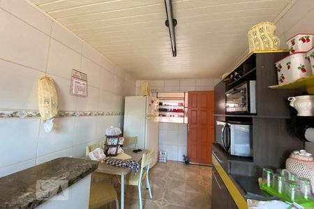 Casa à venda com 280m², 4 quartos e 4 vagasCozinha