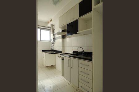 Apartamento à venda com 51m², 2 quartos e 1 vaga Apartamento à venda com 51m², 2 quartos e 1 vagaCozinha - Armários