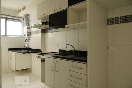 Apartamento à venda com 51m², 2 quartos e 1 vagaCozinha - Armários