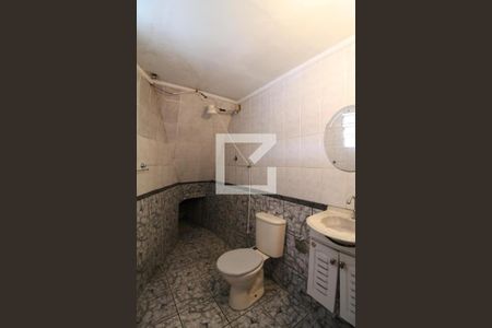 Casa à venda com 700m², 5 quartos e 4 vagasBanheiro da Suíte 1