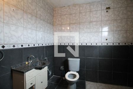 Casa à venda com 700m², 5 quartos e 4 vagasBanheiro da Suíte 2