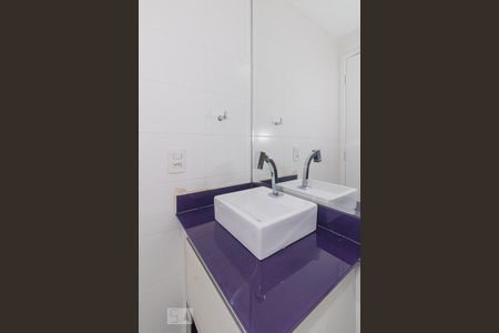 Apartamento para alugar com 78m², 2 quartos e 1 vaga Apartamento para alugar com 78m², 2 quartos e 1 vagaBanheiro
