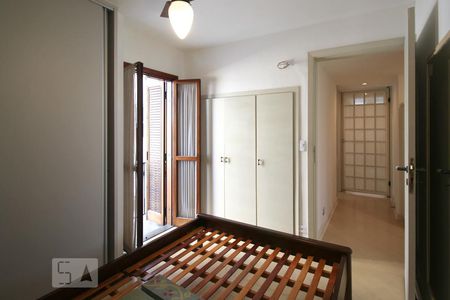 Apartamento para alugar com 136m², 3 quartos e 1 vaga Apartamento para alugar com 136m², 3 quartos e 1 vagaSuíte