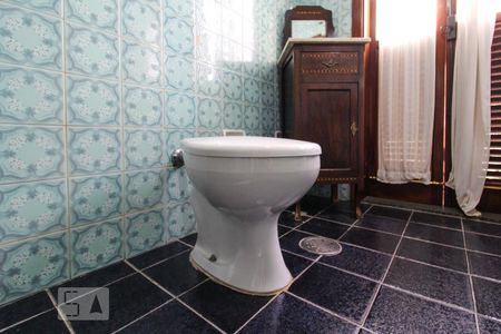 Apartamento para alugar com 136m², 3 quartos e 1 vaga Apartamento para alugar com 136m², 3 quartos e 1 vagaBanheiro