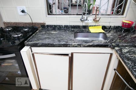 Casa à venda com 90m², 2 quartos e 2 vagasPia