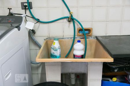 Casa à venda com 90m², 2 quartos e 2 vagasTanque 