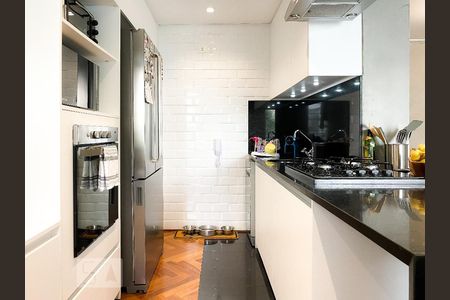 Apartamento à venda com 105m², 2 quartos e 1 vagaCozinha