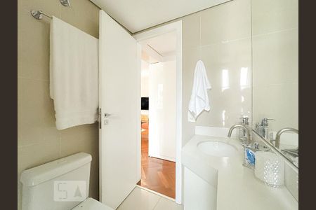 Apartamento à venda com 105m², 2 quartos e 1 vagaBanheiro da Suíte 1