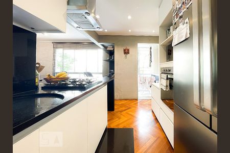 Apartamento à venda com 105m², 2 quartos e 1 vagaCozinha