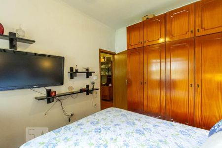 Casa à venda com 269m², 3 quartos e 5 vagasQuarto 2