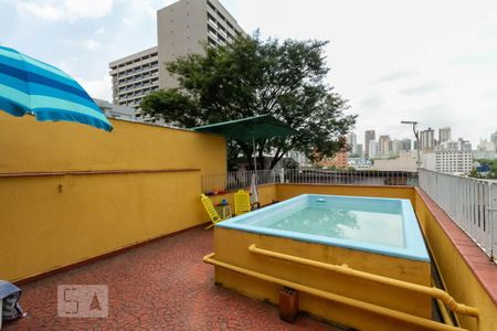 Casa à venda com 269m², 3 quartos e 5 vagasTerraço com piscina