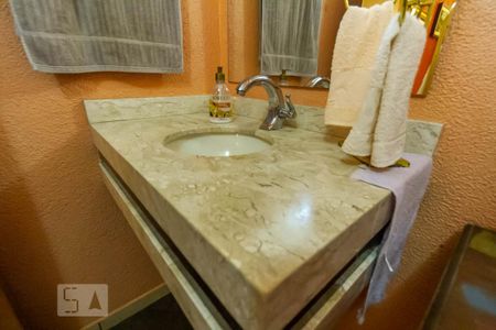 Casa à venda com 269m², 3 quartos e 5 vagasPia