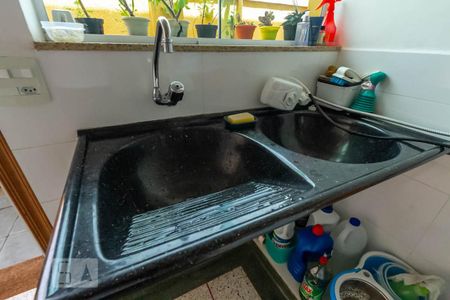 Casa à venda com 269m², 3 quartos e 5 vagasTanque