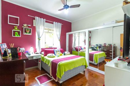 Casa à venda com 269m², 3 quartos e 5 vagasQuarto 1