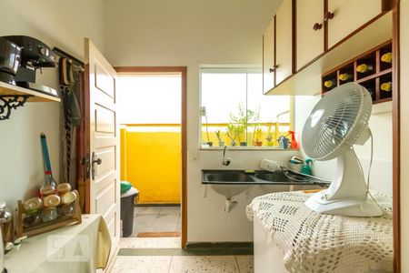 Casa à venda com 269m², 3 quartos e 5 vagasÁrea de serviço