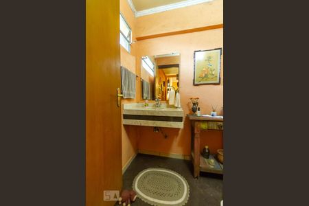 Casa à venda com 269m², 3 quartos e 5 vagasLavabo