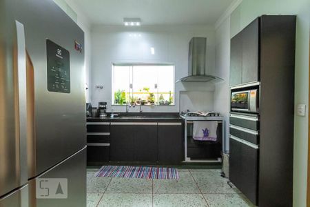 Casa à venda com 269m², 3 quartos e 5 vagasCozinha