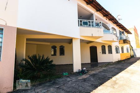 Casa para alugar com 186m², 3 quartos e 2 vagasFachada da casa