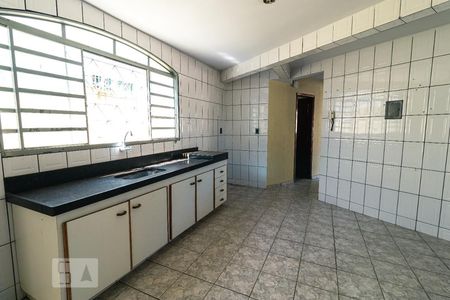 Cozinha de casa para alugar com 3 quartos, 186m² em Setor Sudoeste, Goiânia