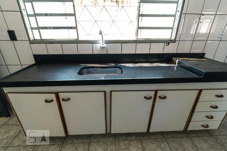 Casa para alugar com 186m², 3 quartos e 2 vagasCozinha