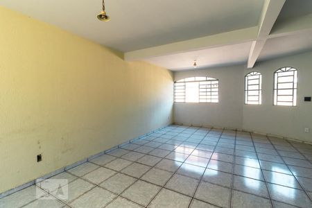 Sala de Estar de casa para alugar com 3 quartos, 186m² em Setor Sudoeste, Goiânia