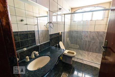 Casa para alugar com 186m², 3 quartos e 2 vagasBanheiro Suíte Master